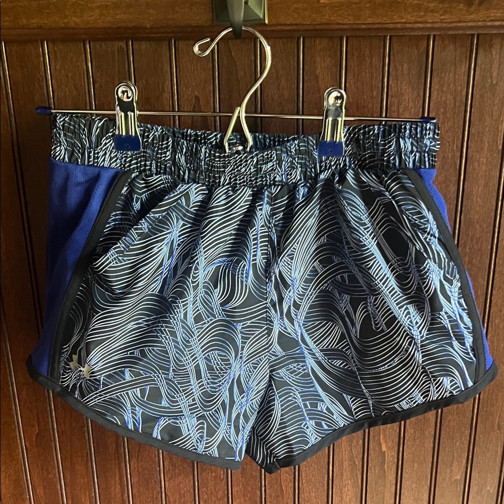 Under Armour XS Blue Patterned Women's Athletic Shorts